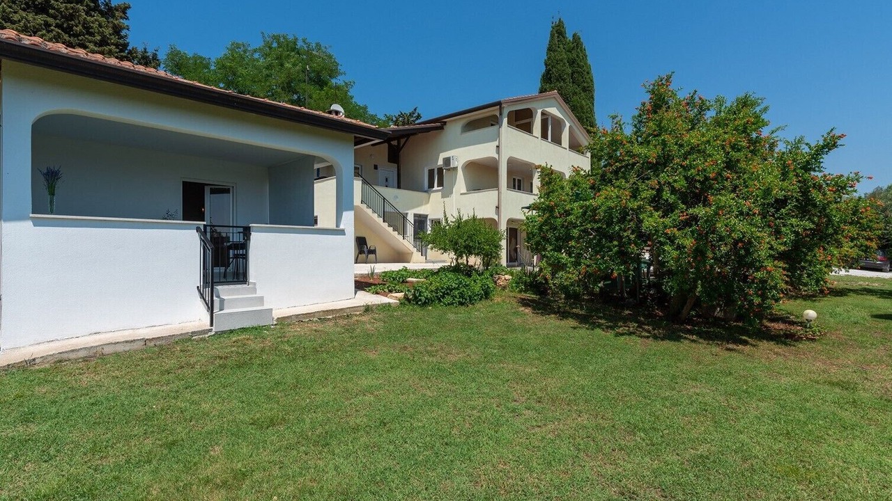 Photo of Outdoor in Cervar