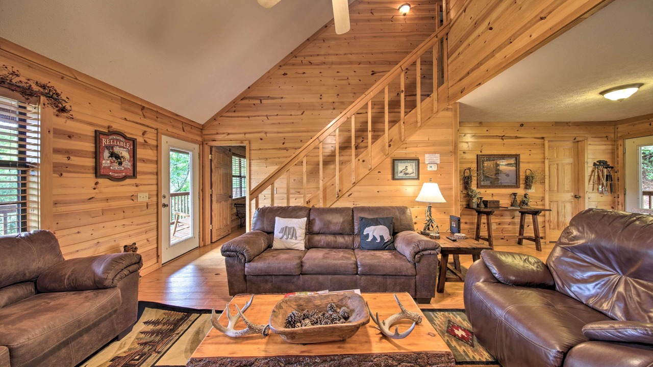 Photo of Livingroom in Young Harris