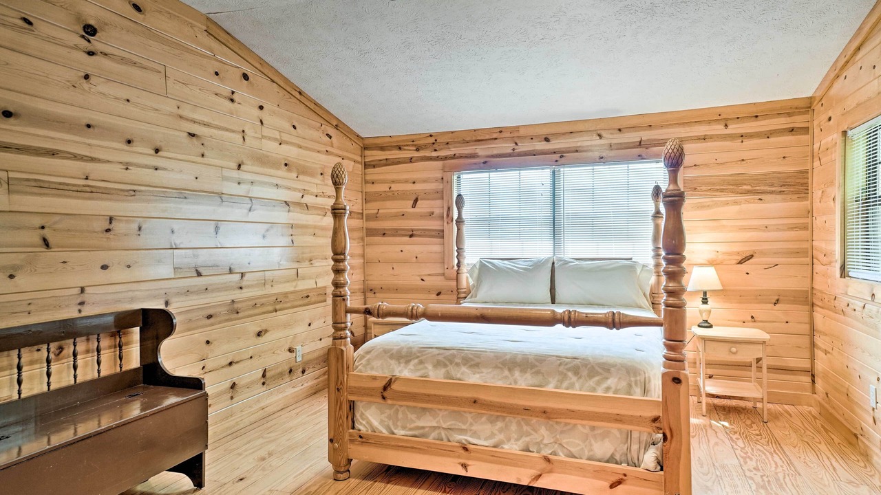 Photo of Bedroom in Young Harris