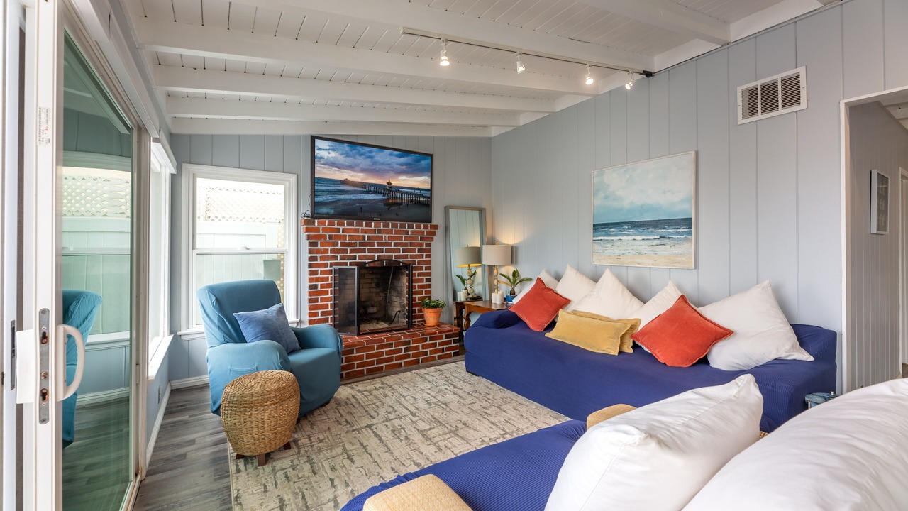 Photo of Bedroom in Huntington Beach