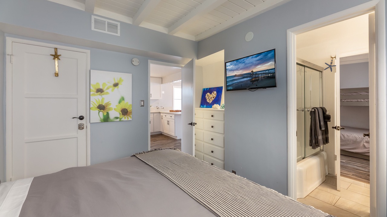 Photo of Bedroom in Huntington Beach