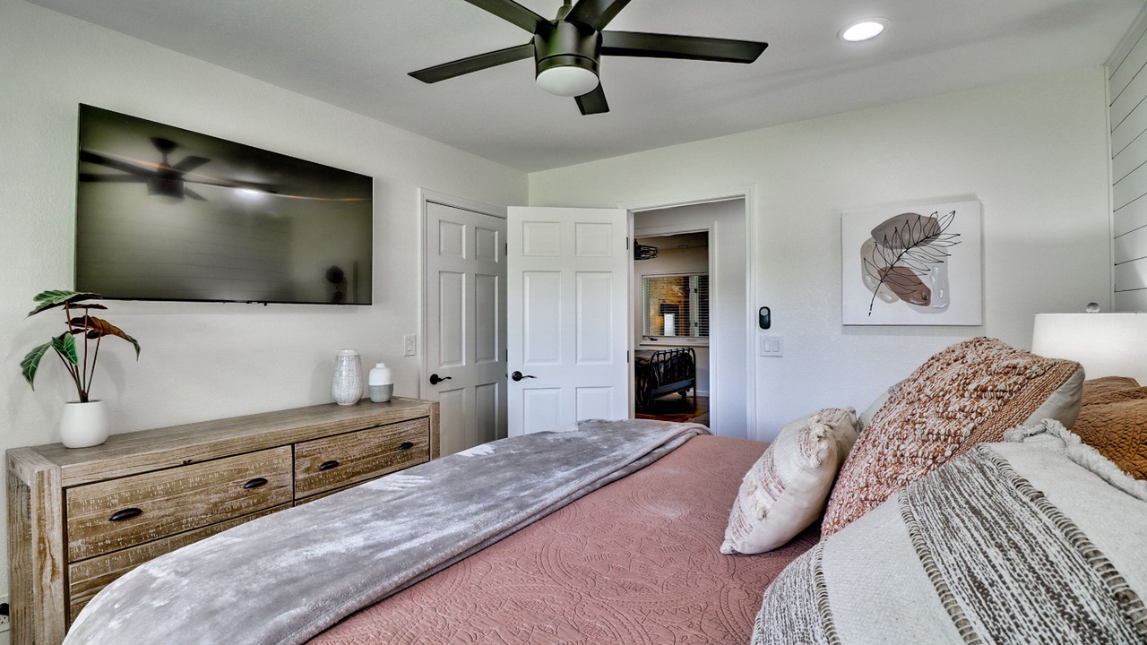 Photo of Bedroom in Cotter
