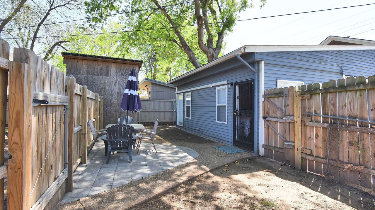 Photo of Outdoor in Cherry Street