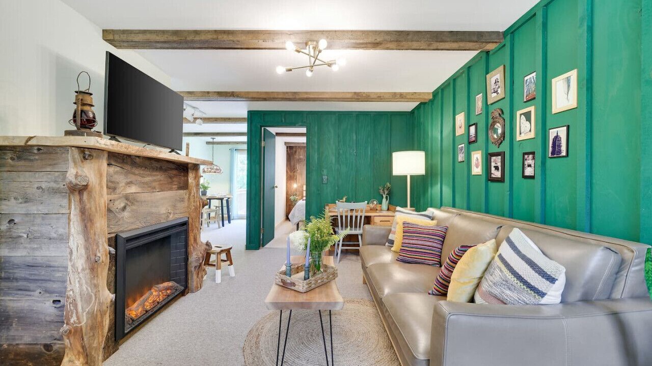 Photo of Livingroom in Greentown