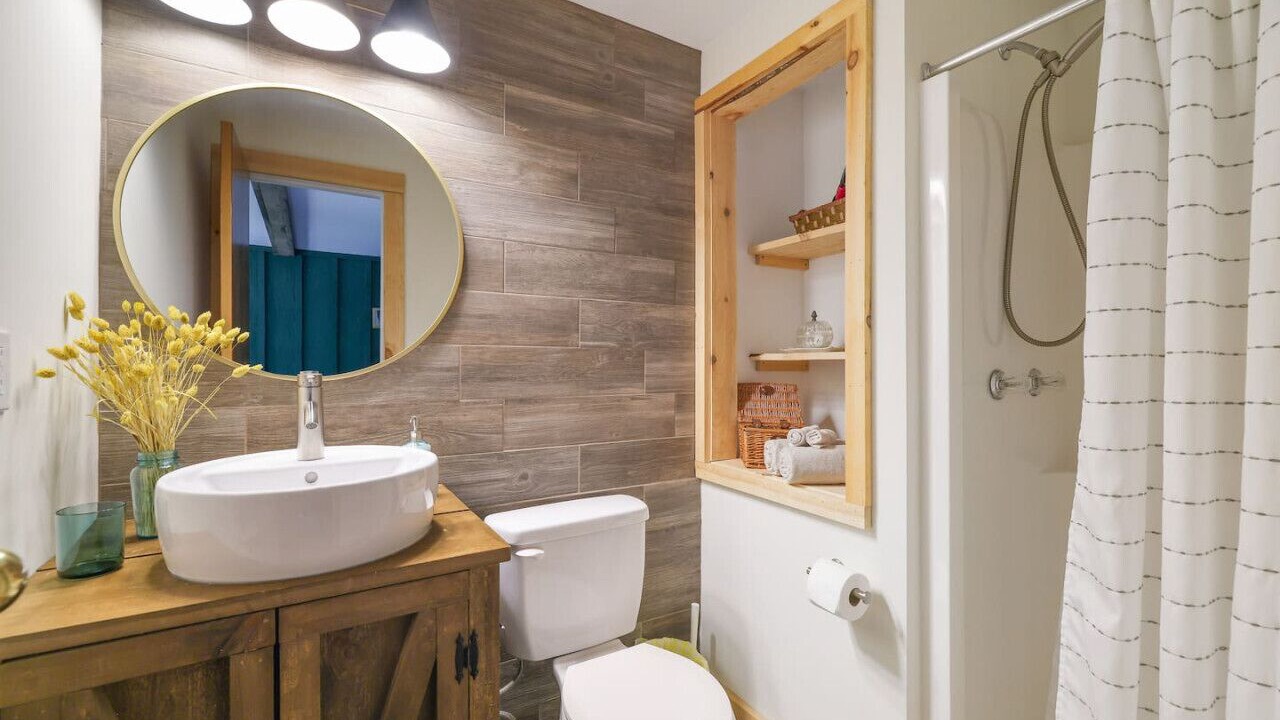 Photo of Bathroom in Greentown