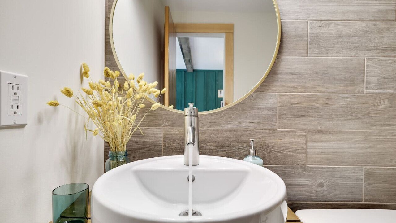 Photo of Bathroom in Greentown