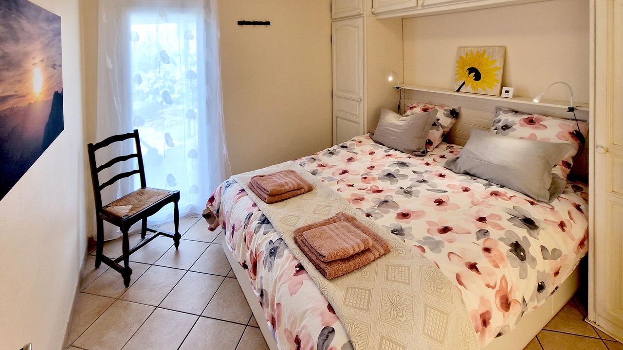 Photo of Bedroom in Laroque-des-Alberes