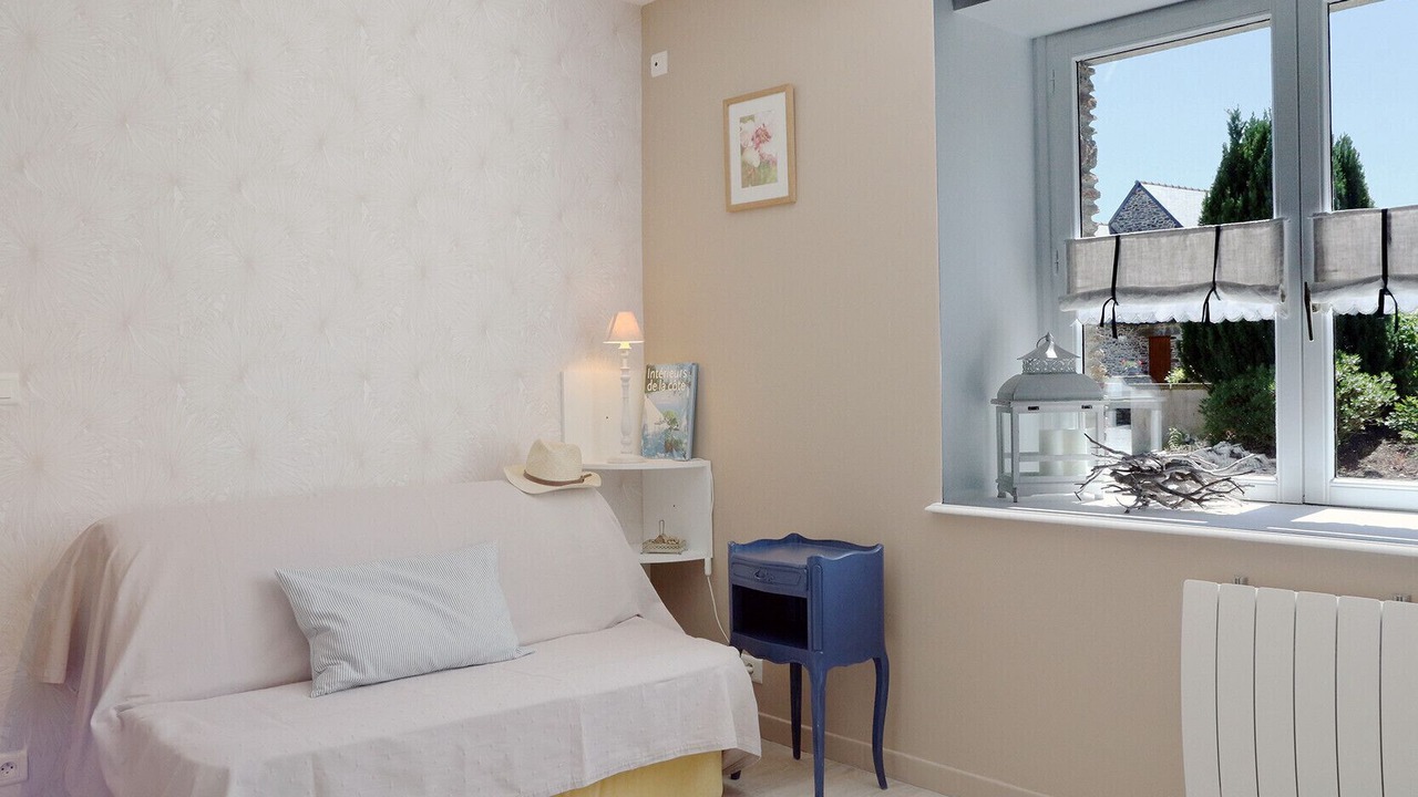 Photo of Livingroom in Saint-Meloir-des-Ondes