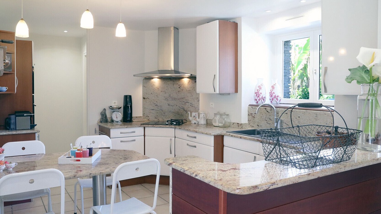 Photo of Kitchen in Saint-Meloir-des-Ondes
