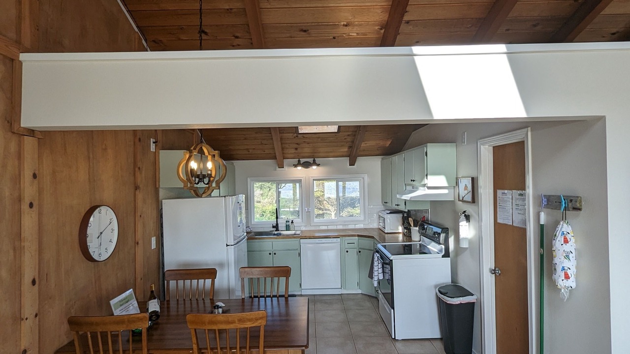 Photo of Kitchen in Cohassett Beach