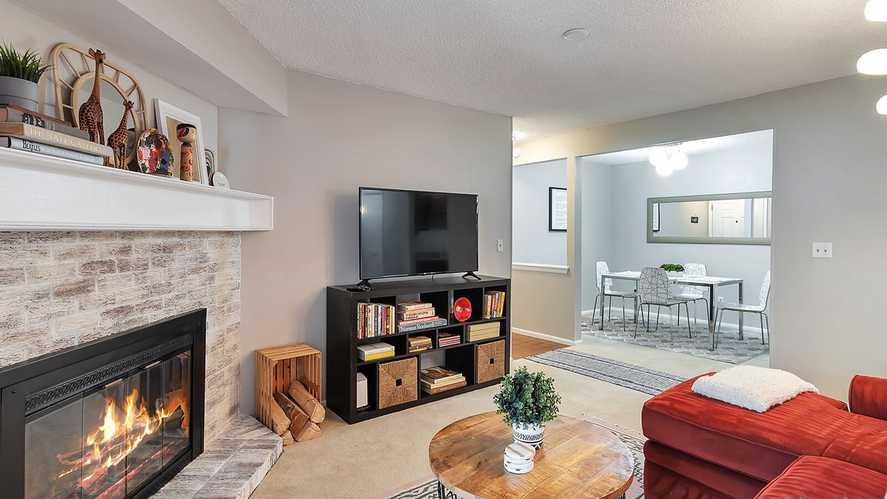 Photo of Livingroom in Aurora