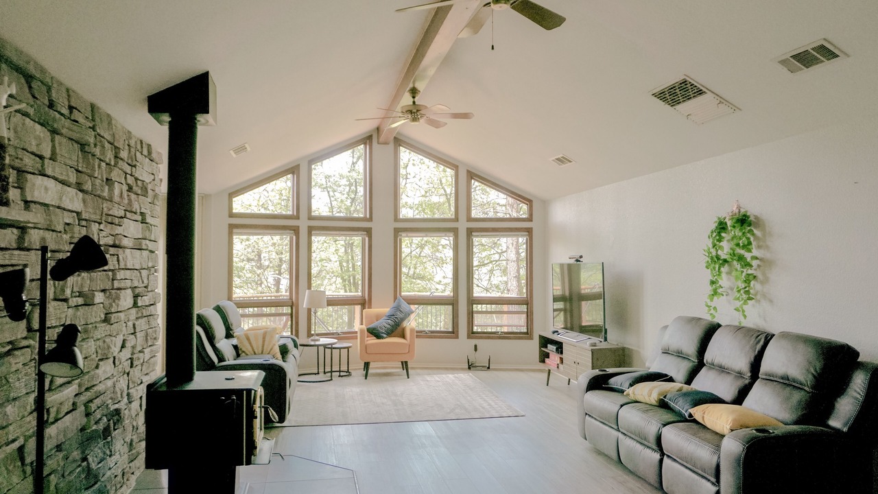 Photo of Livingroom in O'Brien