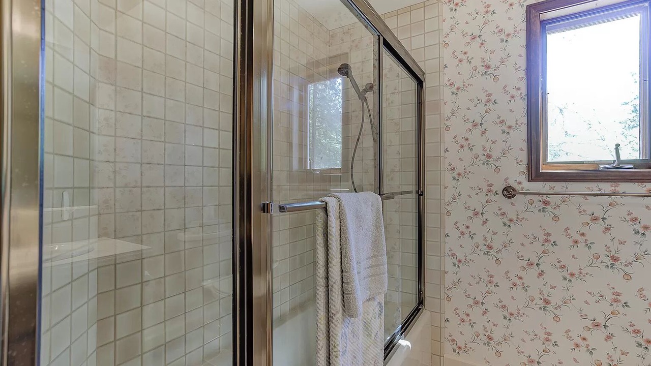 Photo of Bathroom in O'Brien