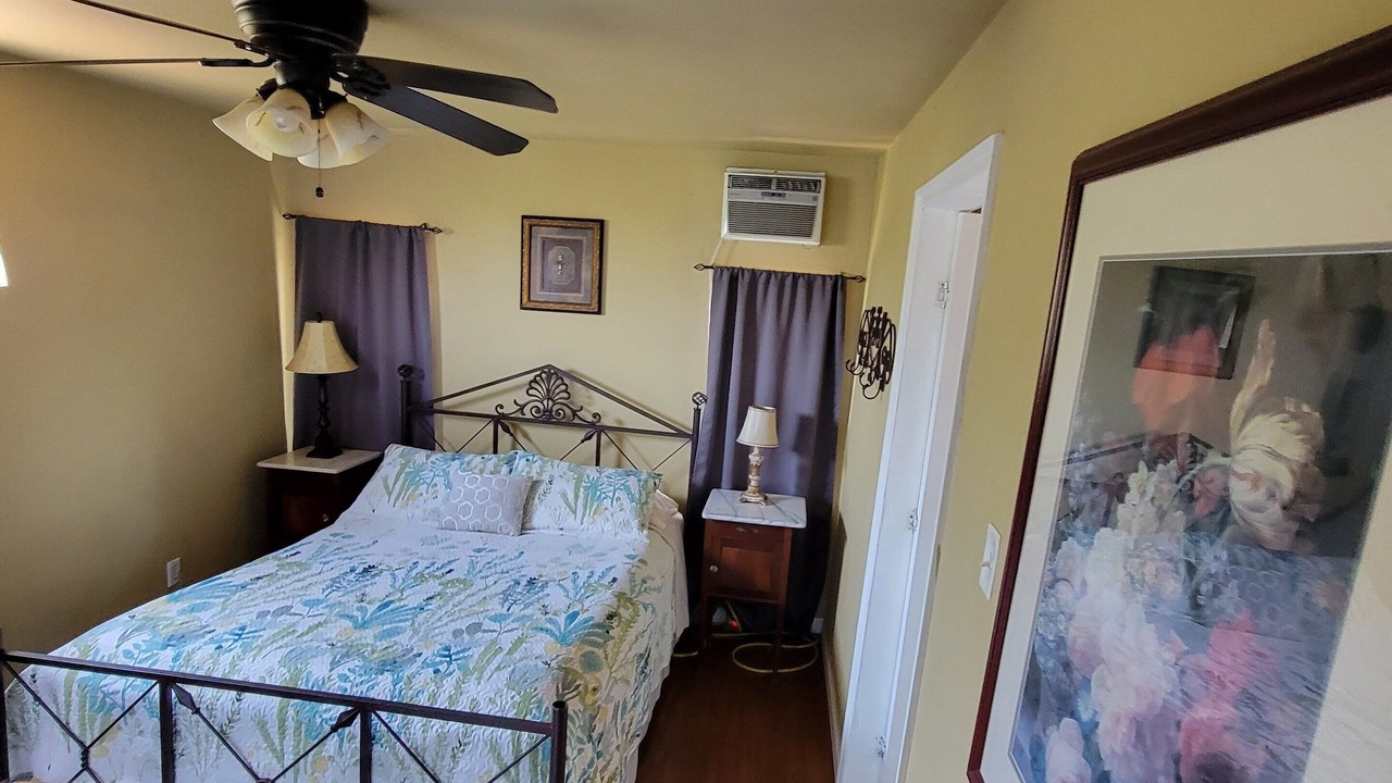 Photo of Bedroom in Davis