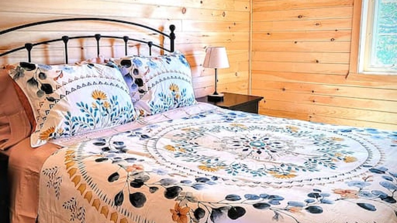 Photo of Bedroom in Cheticamp