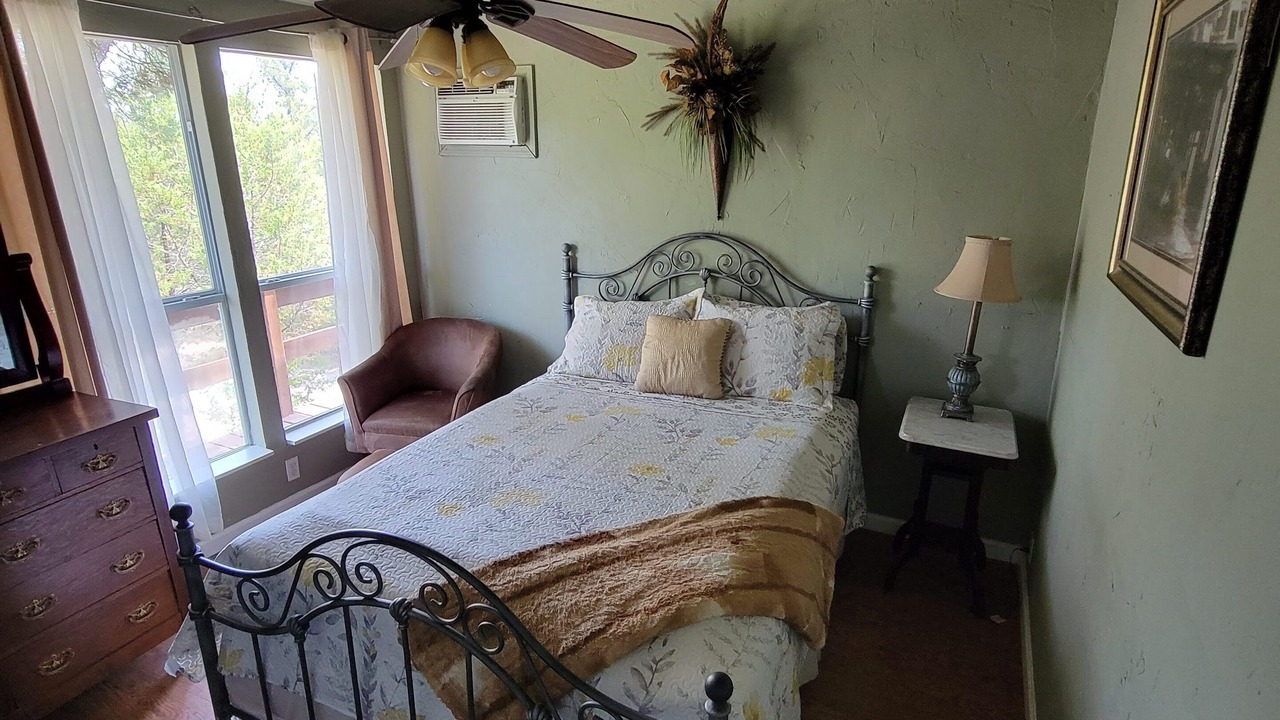 Photo of Bedroom in Davis