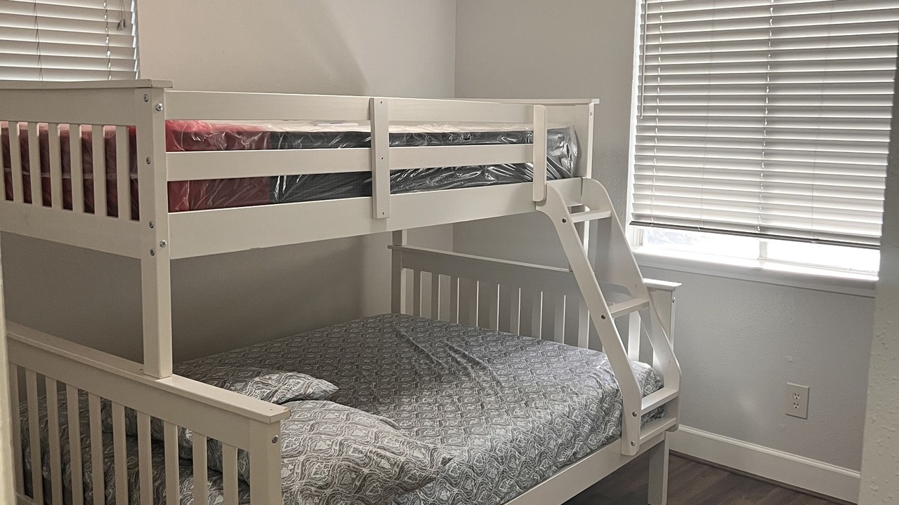 Photo of Bedroom in Clodine