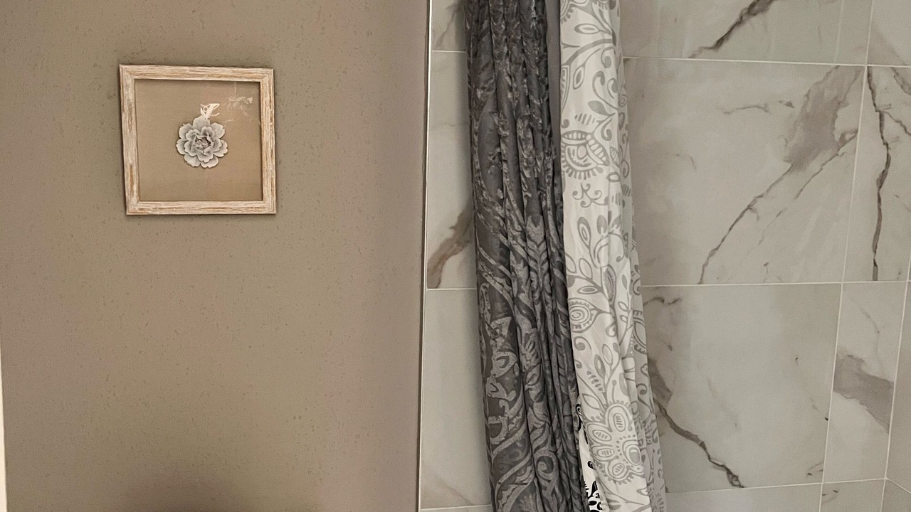 Photo of Bathroom in Clodine
