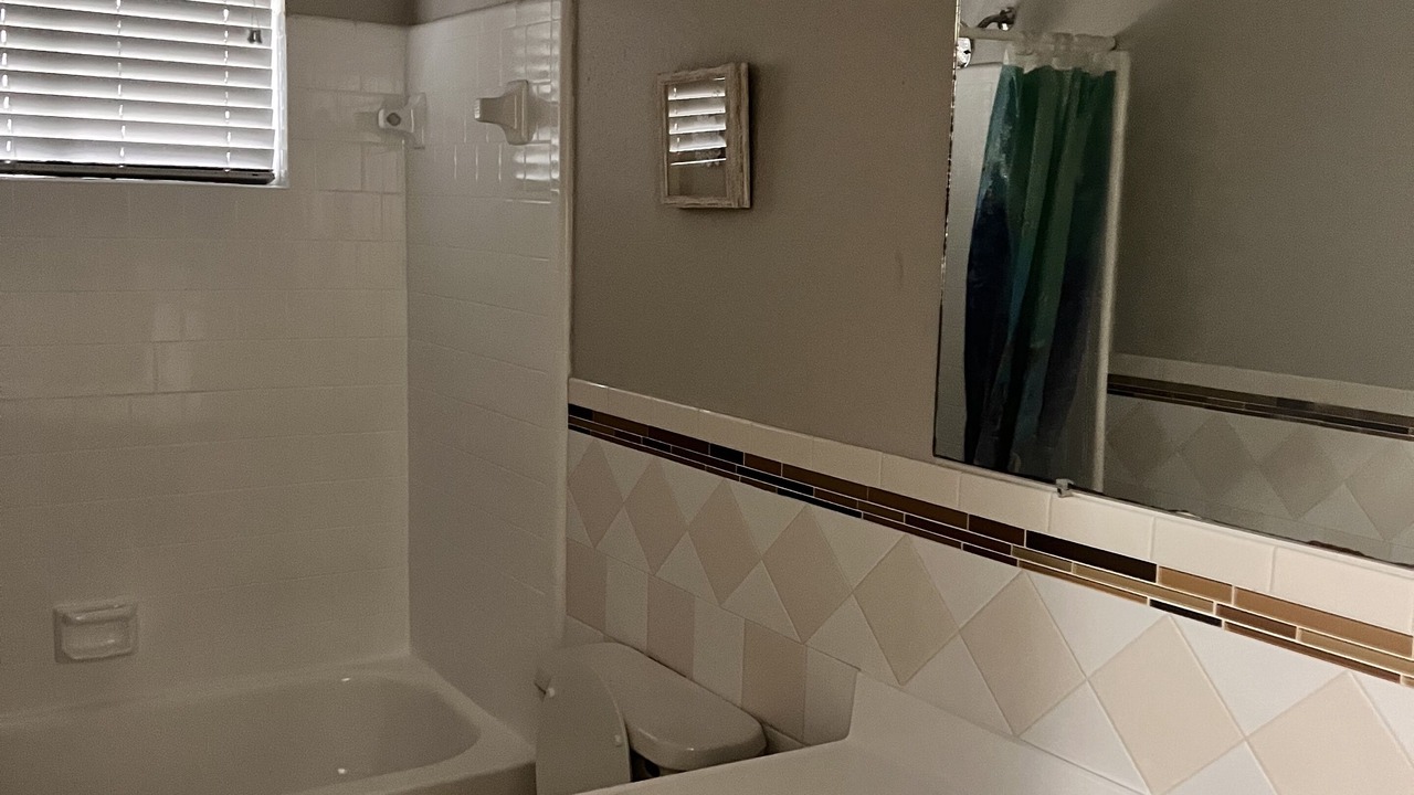 Photo of Bathroom in Clodine