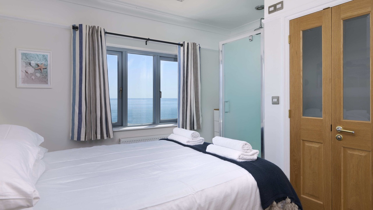 Photo of Bedroom in Torcross