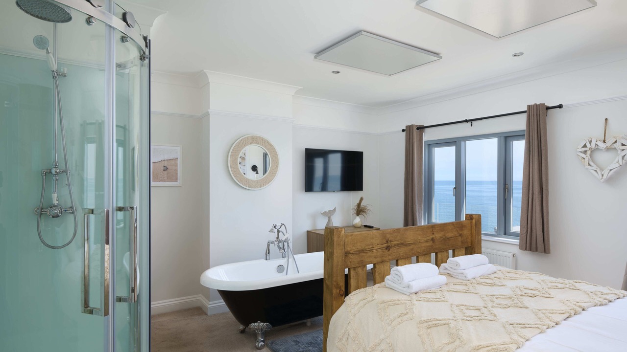 Photo of Bedroom in Torcross