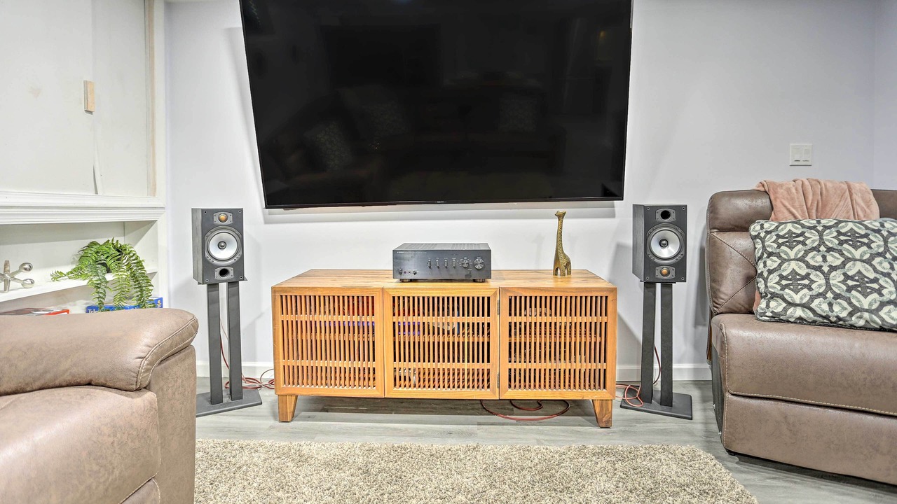 Photo of Livingroom in Saddle Brook