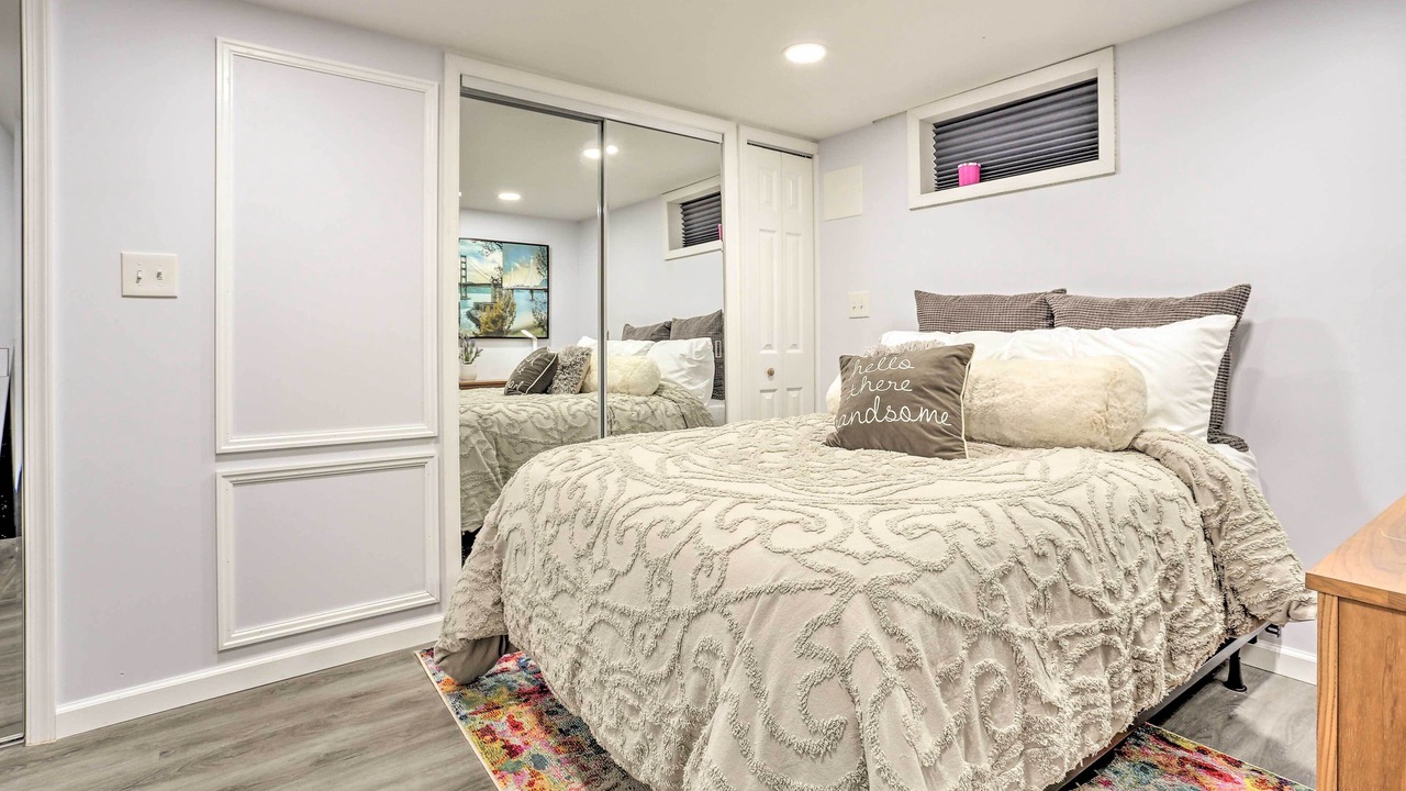 Photo of Others in Saddle Brook