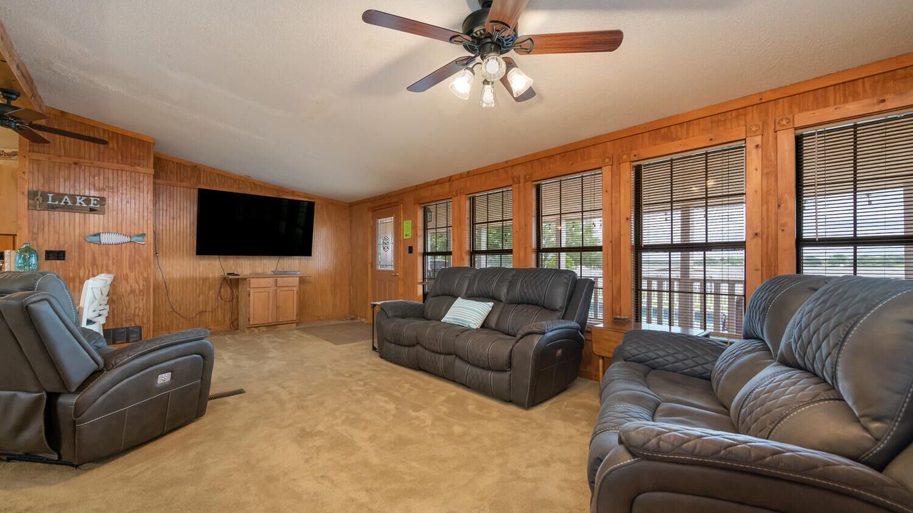 Photo of Livingroom in Cotton Gin