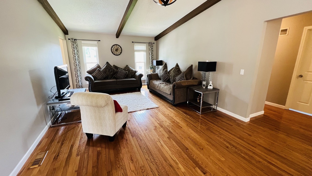 Photo of Livingroom in St. Charles