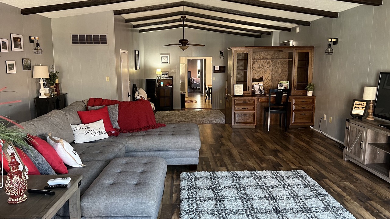 Photo of Livingroom in Loudonville