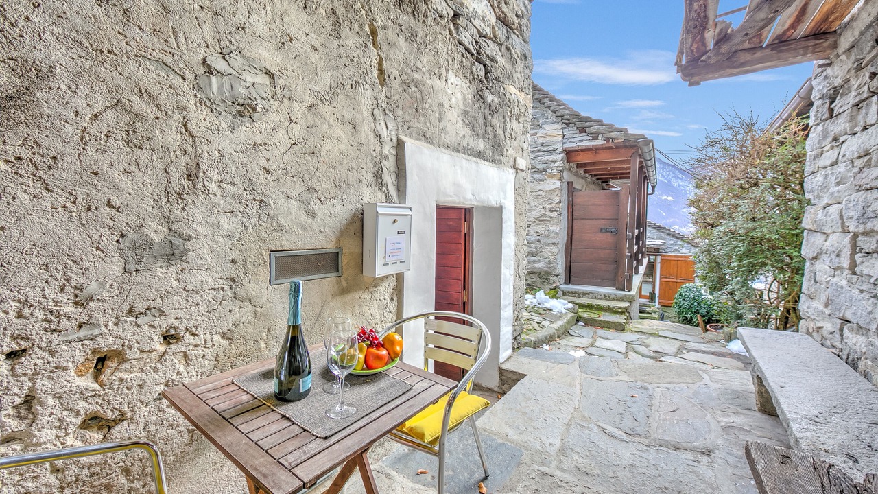Photo of Outdoor in Corippo