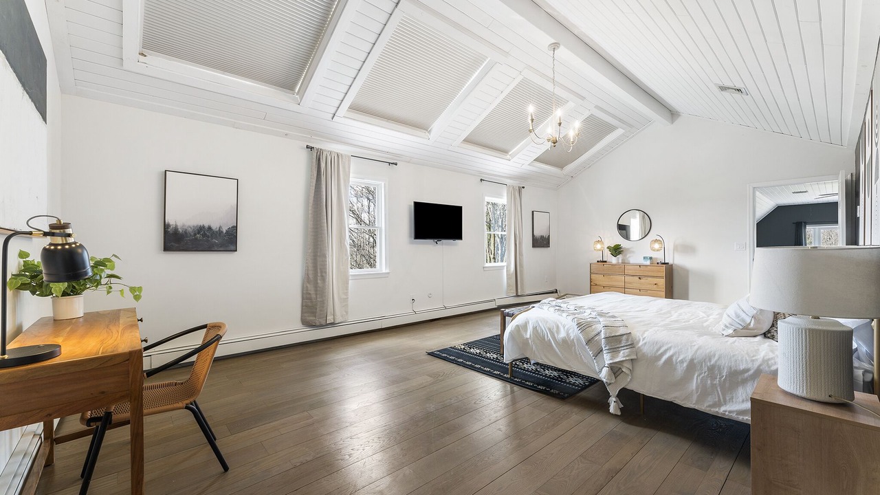 Photo of Bedroom in Warwick