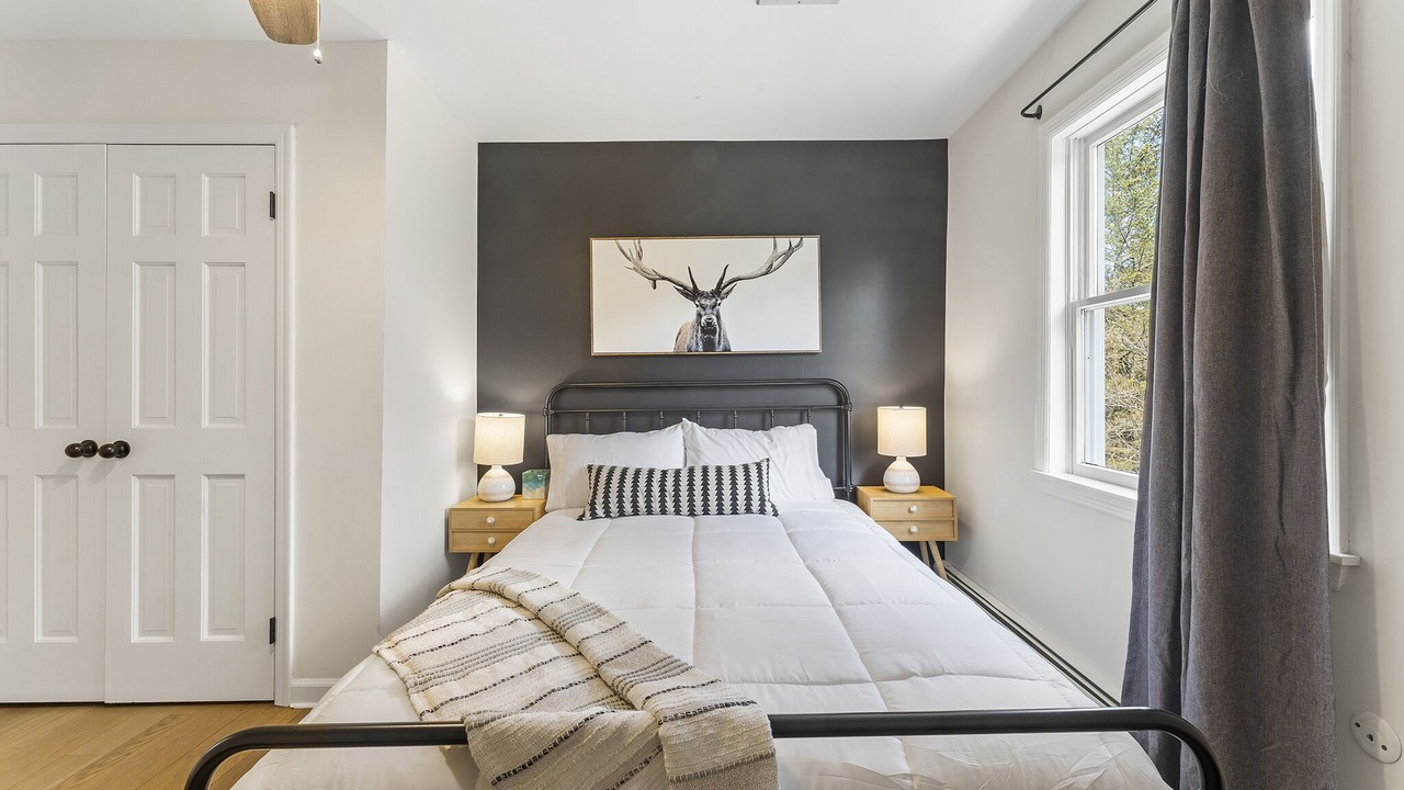 Photo of Bedroom in Warwick