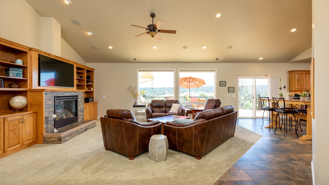 Photo of Bedroom in Klamath Falls