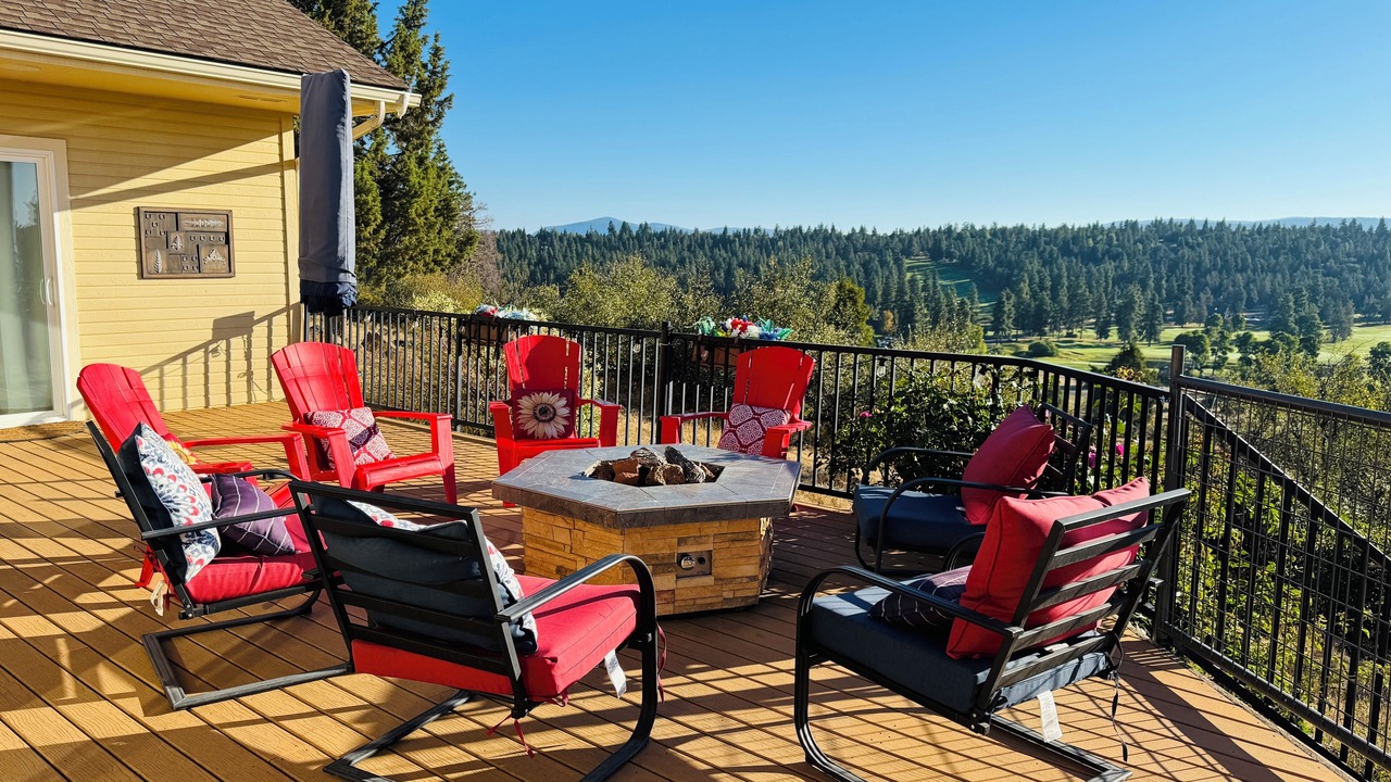 Photo of Patio Balcony in Klamath Falls