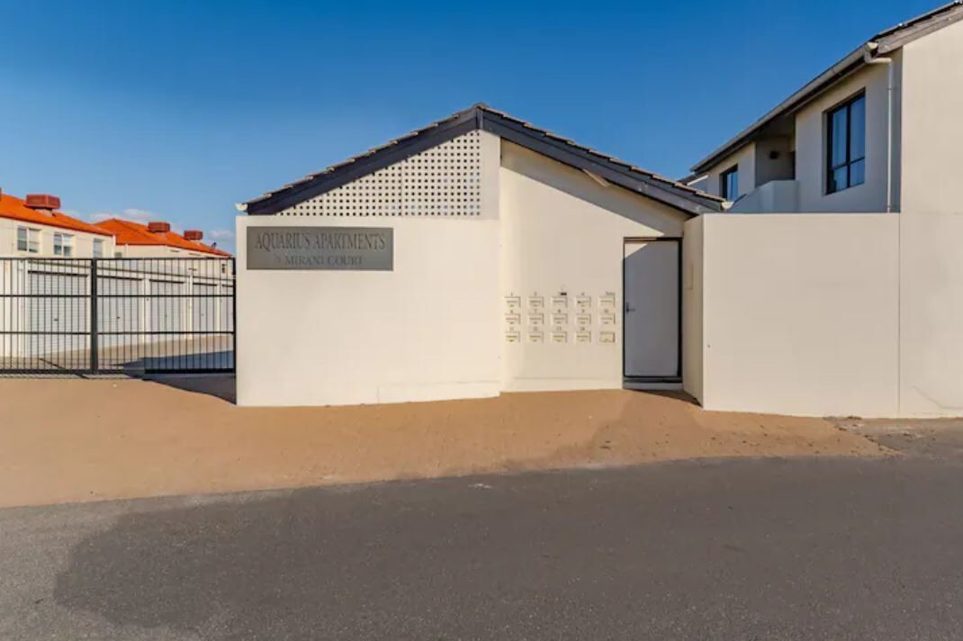 Photo of Outdoor in West Lakes Shore