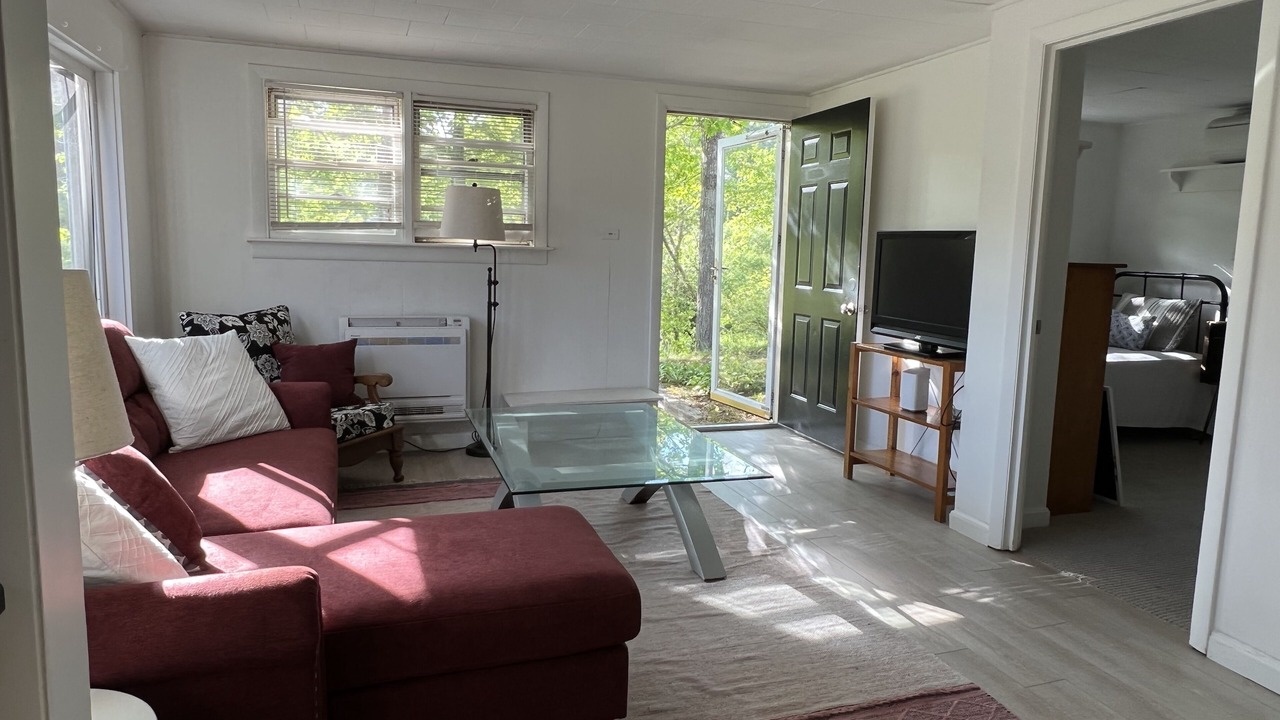 Photo of Livingroom in East Falmouth