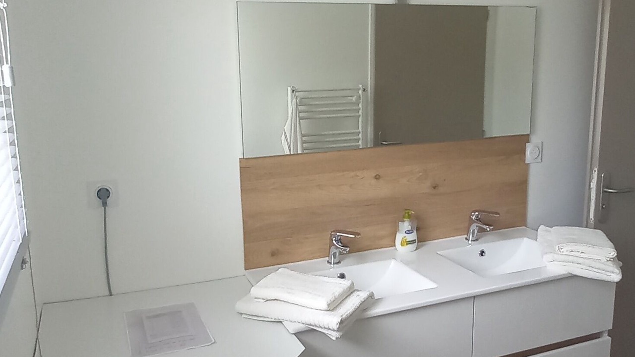 Photo of Bathroom in Piegut-Pluviers