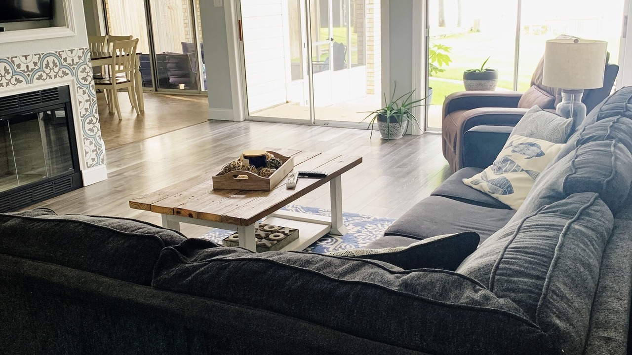 Photo of Livingroom in Tool