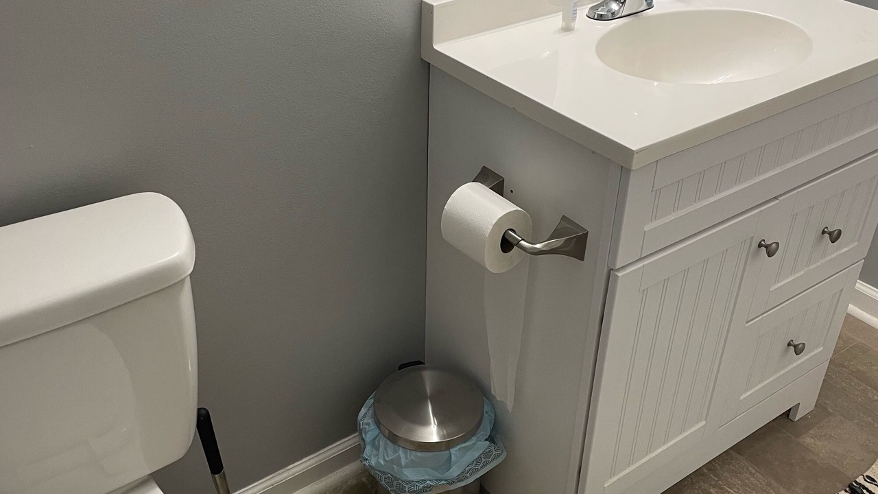 Photo of Bathroom in Fentress