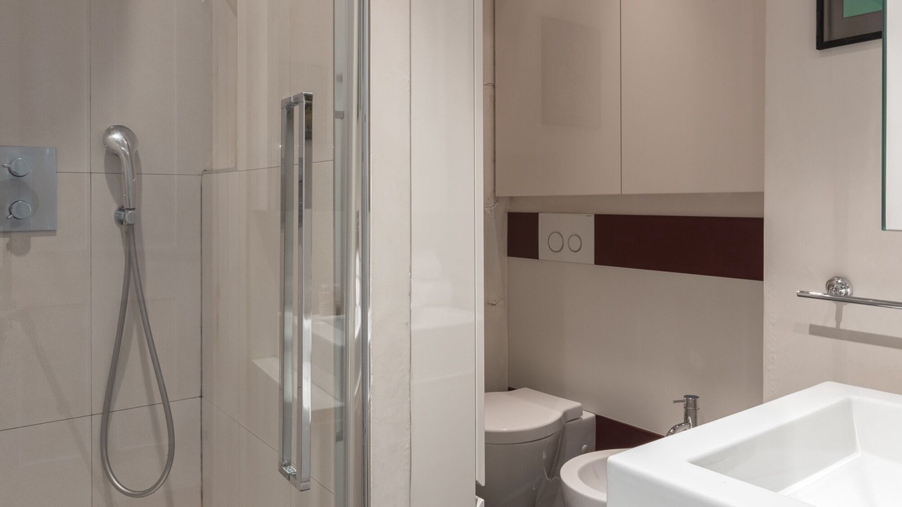 Photo of Bathroom in Porte-Dauphine