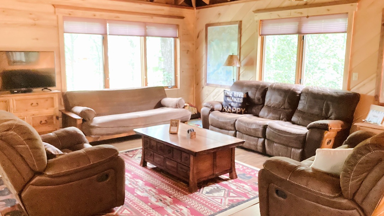 Photo of Livingroom in Fifty Lakes