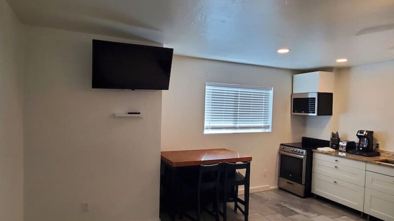 Photo of Bedroom in Garfield