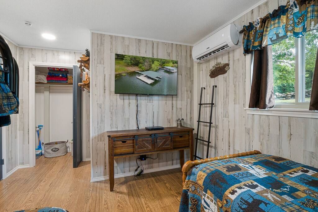 Photo of Others in Shell Knob