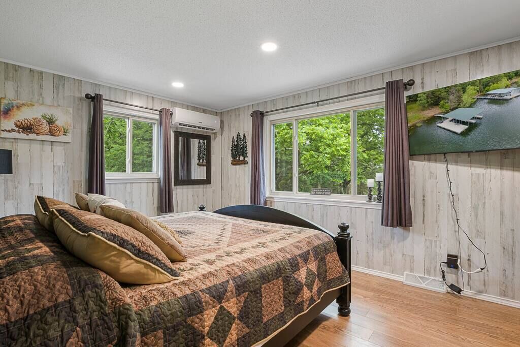 Photo of Others in Shell Knob