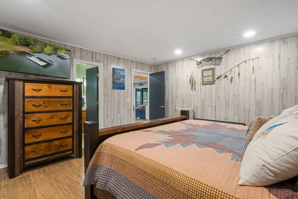 Photo of Others in Shell Knob