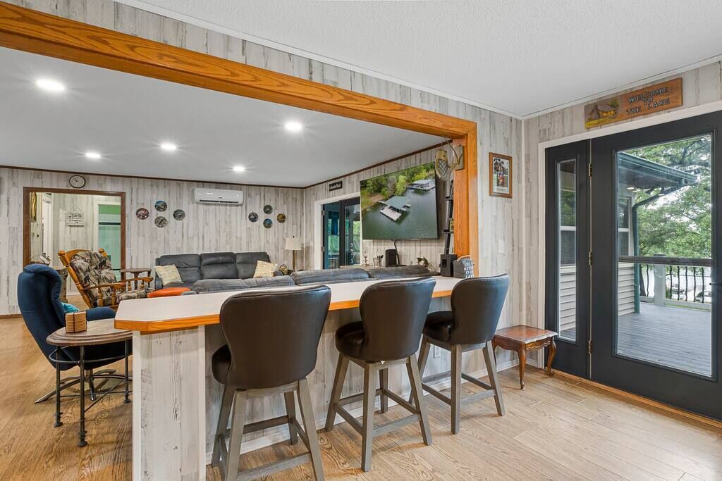 Photo of Others in Shell Knob