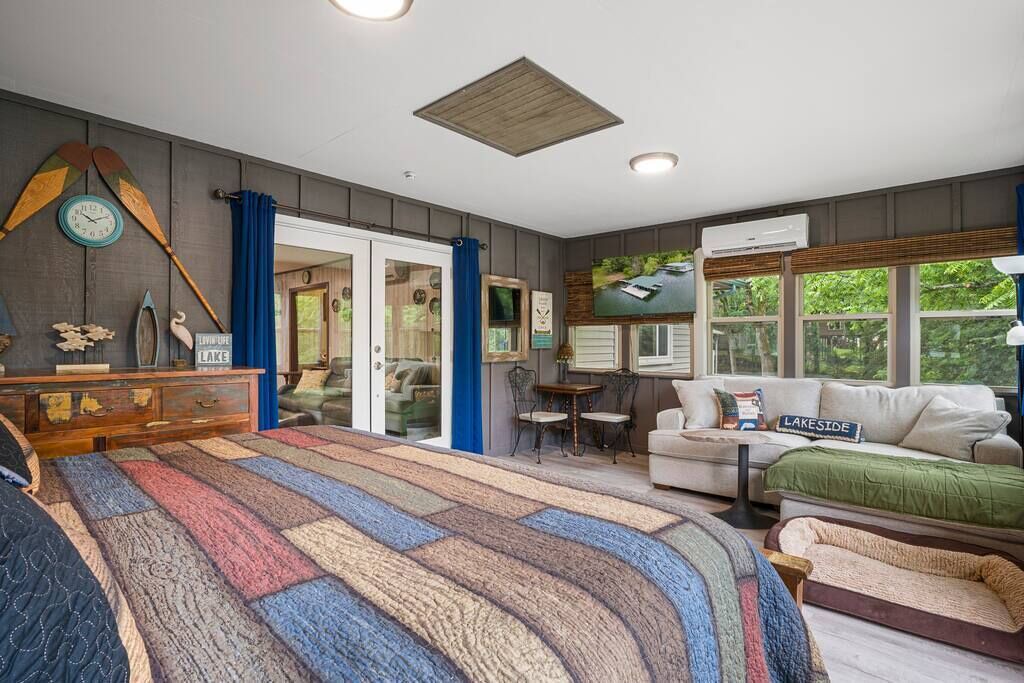 Photo of Others in Shell Knob