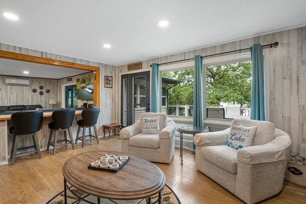 Photo of Others in Shell Knob