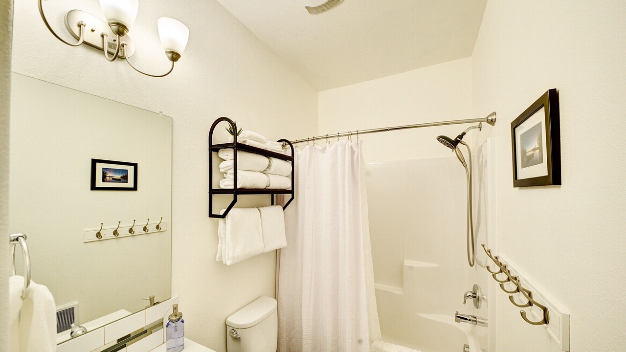 Photo of Bathroom in Larkspur